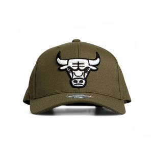 Mitchell & Ness snapback Chicago Bulls olive Black/White Logo 110